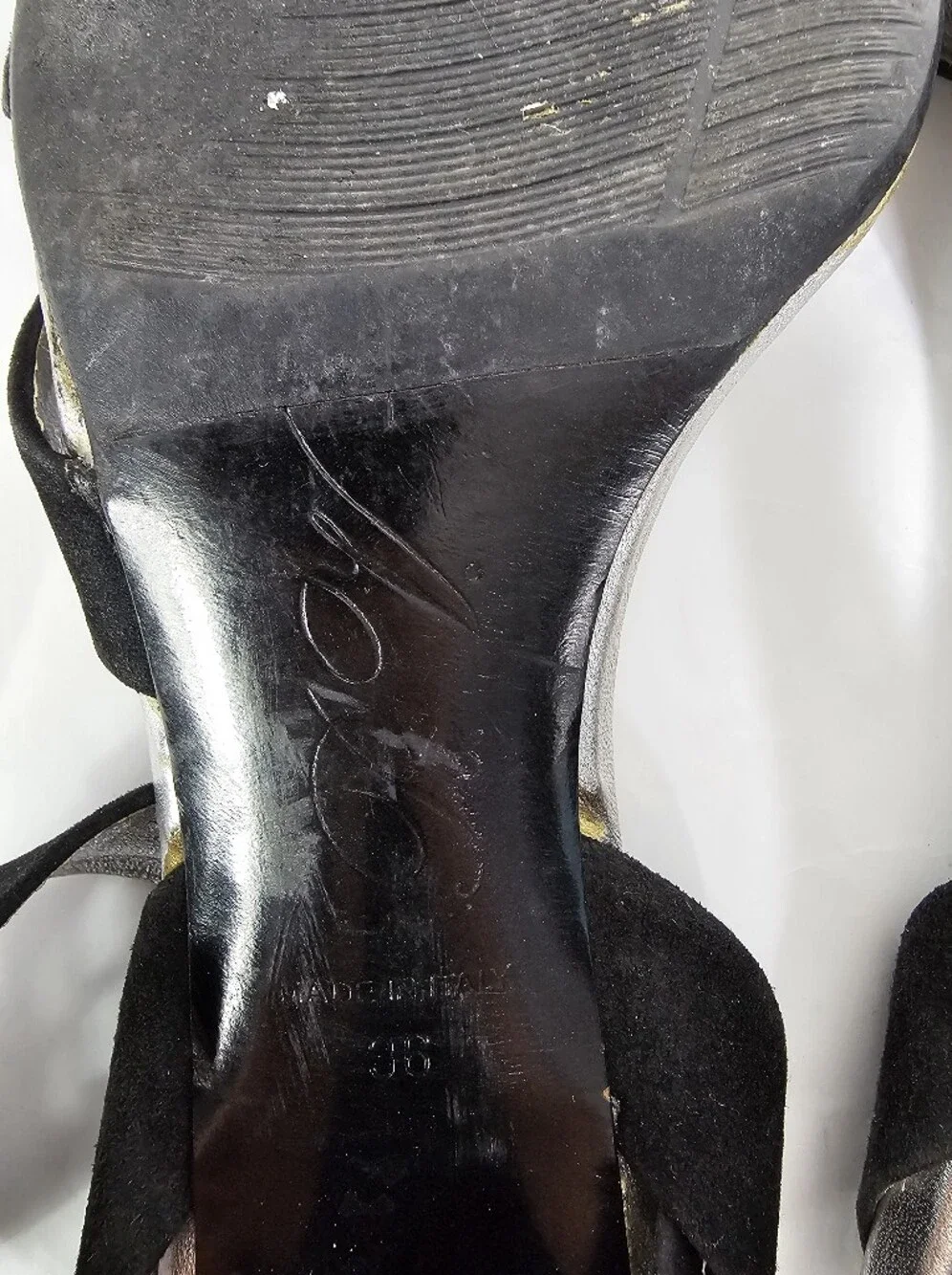 Roger Vivier authentic roger